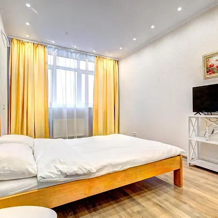 Apartment Voskresenska 18 , Парковые Озера Kyiv Exterior photo