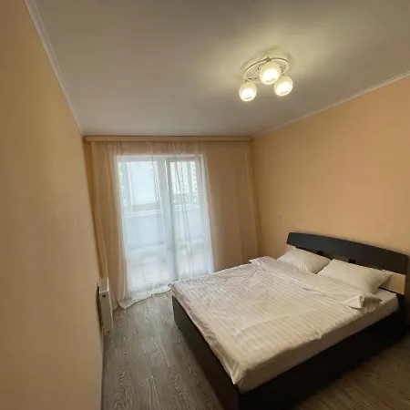 Apartment Voskresenska 18 , Парковые Озера Kyiv Exterior photo