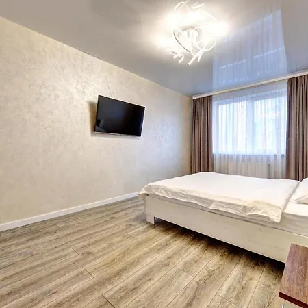 Apartment Voskresenska 18 , Парковые Озера Kyiv Room photo