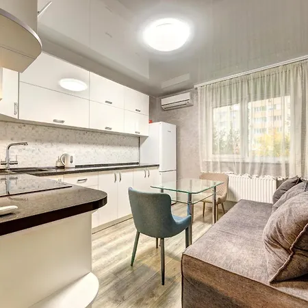 Apartment Voskresenska 18 , Парковые Озера Kyiv Room photo