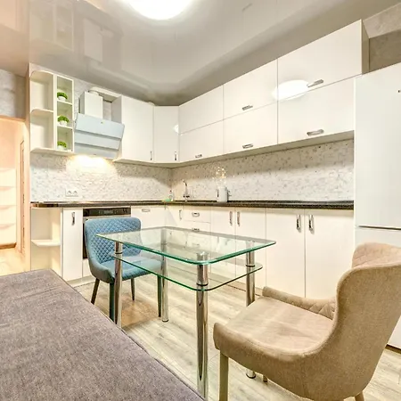 Apartment Voskresenska 18 , Парковые Озера Kyiv Room photo
