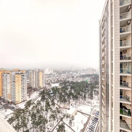 Apartment Voskresenska 18 , Парковые Озера Kyiv Room photo
