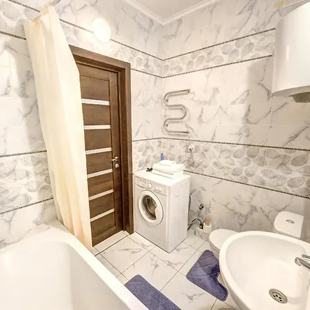 Apartment Voskresenska 18 , Парковые Озера Kyiv Room photo