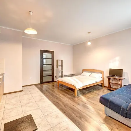 Apartment Voskresenska 18 , Парковые Озера Kyiv Room photo