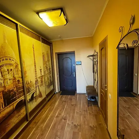 Apartment Voskresenska 18 , Парковые Озера Kyiv Room photo