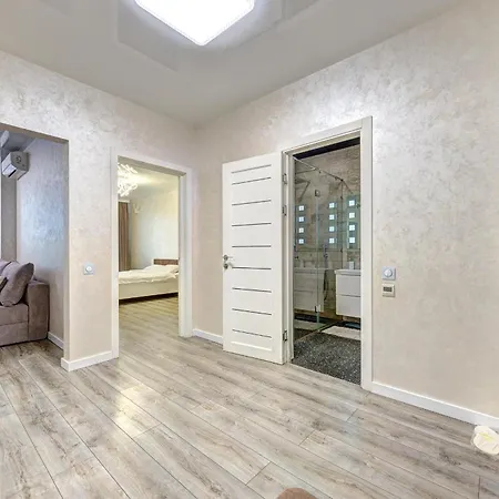 Apartment Voskresenska 18 , Парковые Озера Kyiv Room photo