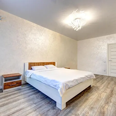 Apartment Voskresenska 18 , Парковые Озера Kyiv Room photo