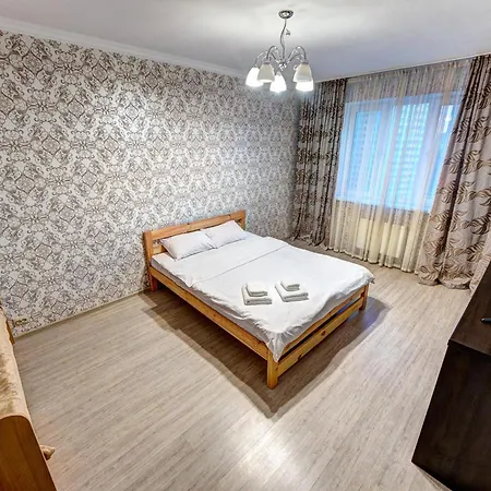 Apartment Voskresenska 18 , Парковые Озера Kyiv Room photo