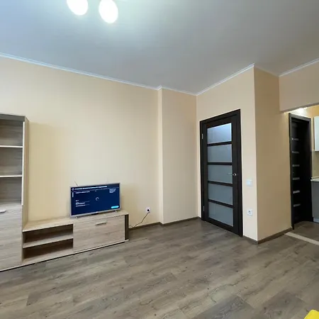 Apartment Voskresenska 18 , Парковые Озера Kyiv Room photo