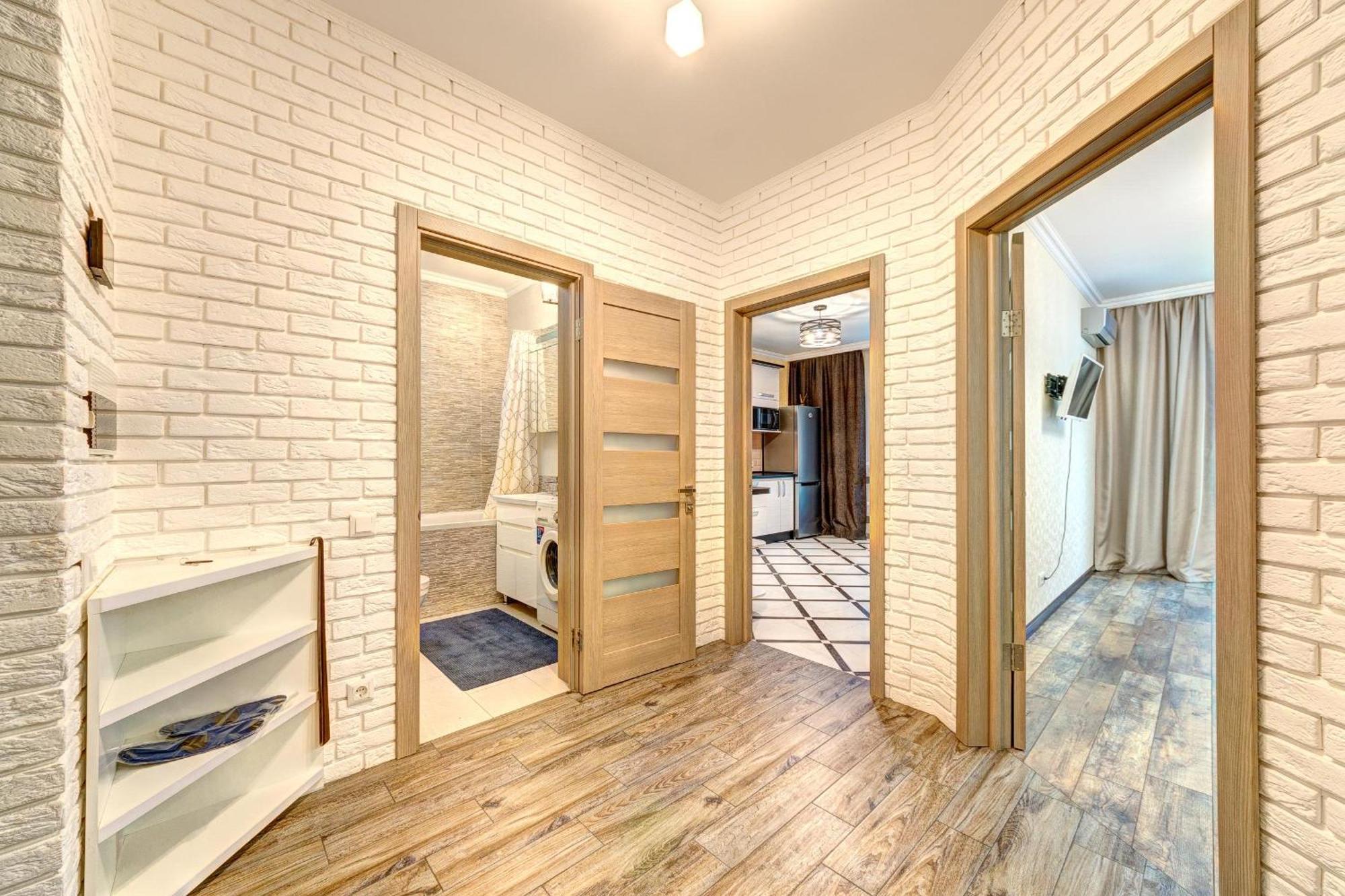 Voskresenska 18 , парковые озера Apartment *
