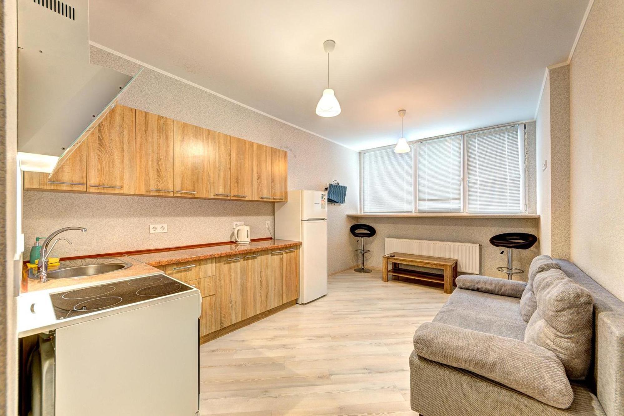 Apartment Voskresenska 18 , парковые озера