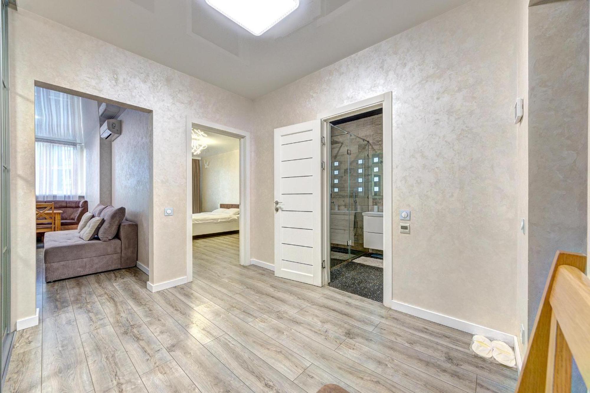 Voskresenska 18 , парковые озера Apartment Kyiv
