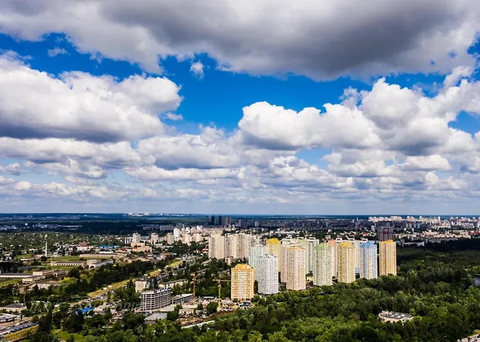 Apartment Voskresenska 18 , Парковые Озера