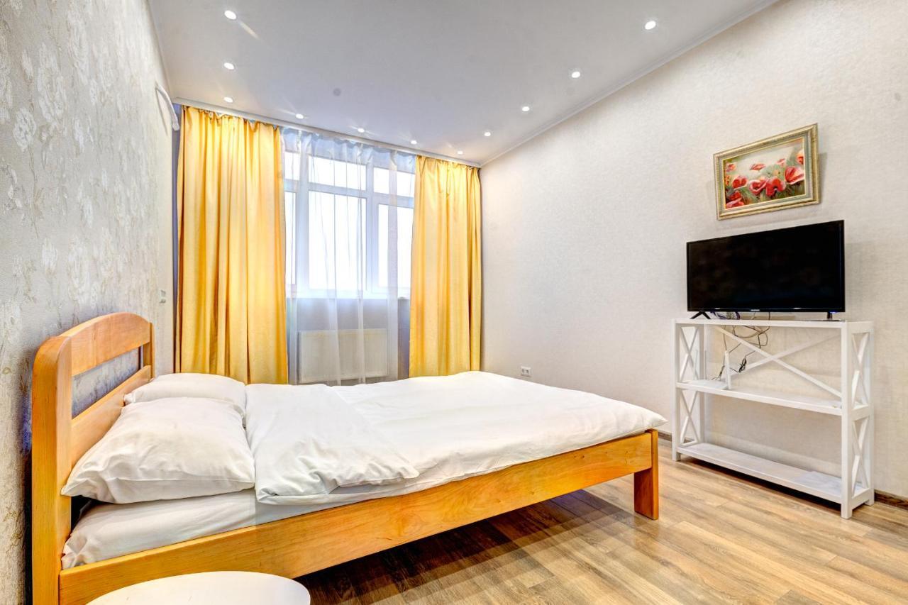 Apartment Voskresenska 18 , парковые озера