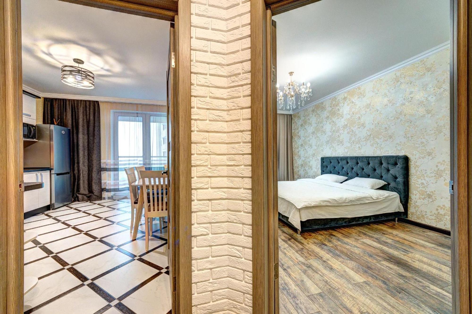 Voskresenska 18 , парковые озера * Kyiv