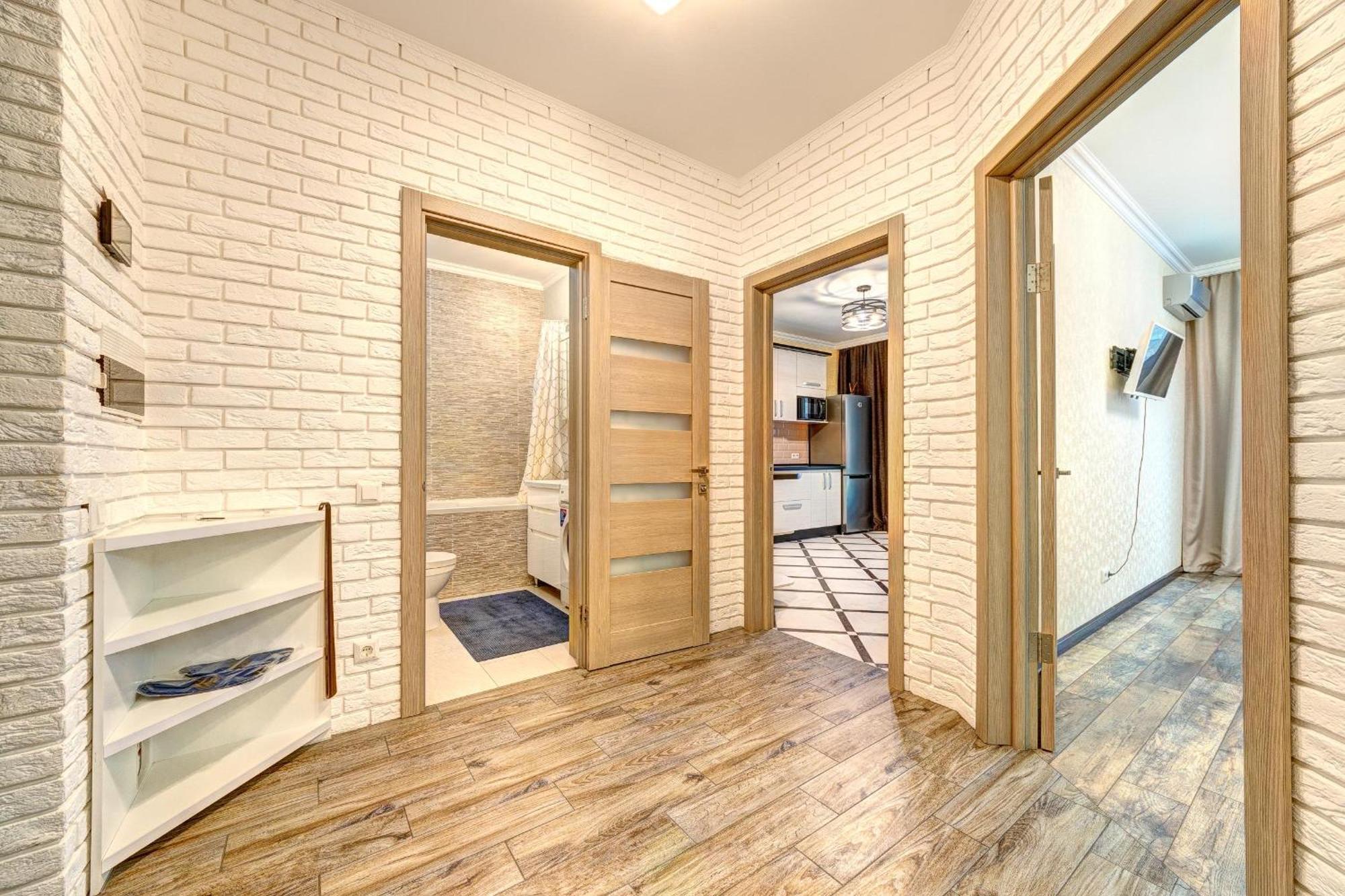 Apartment Voskresenska 18 , парковые озера