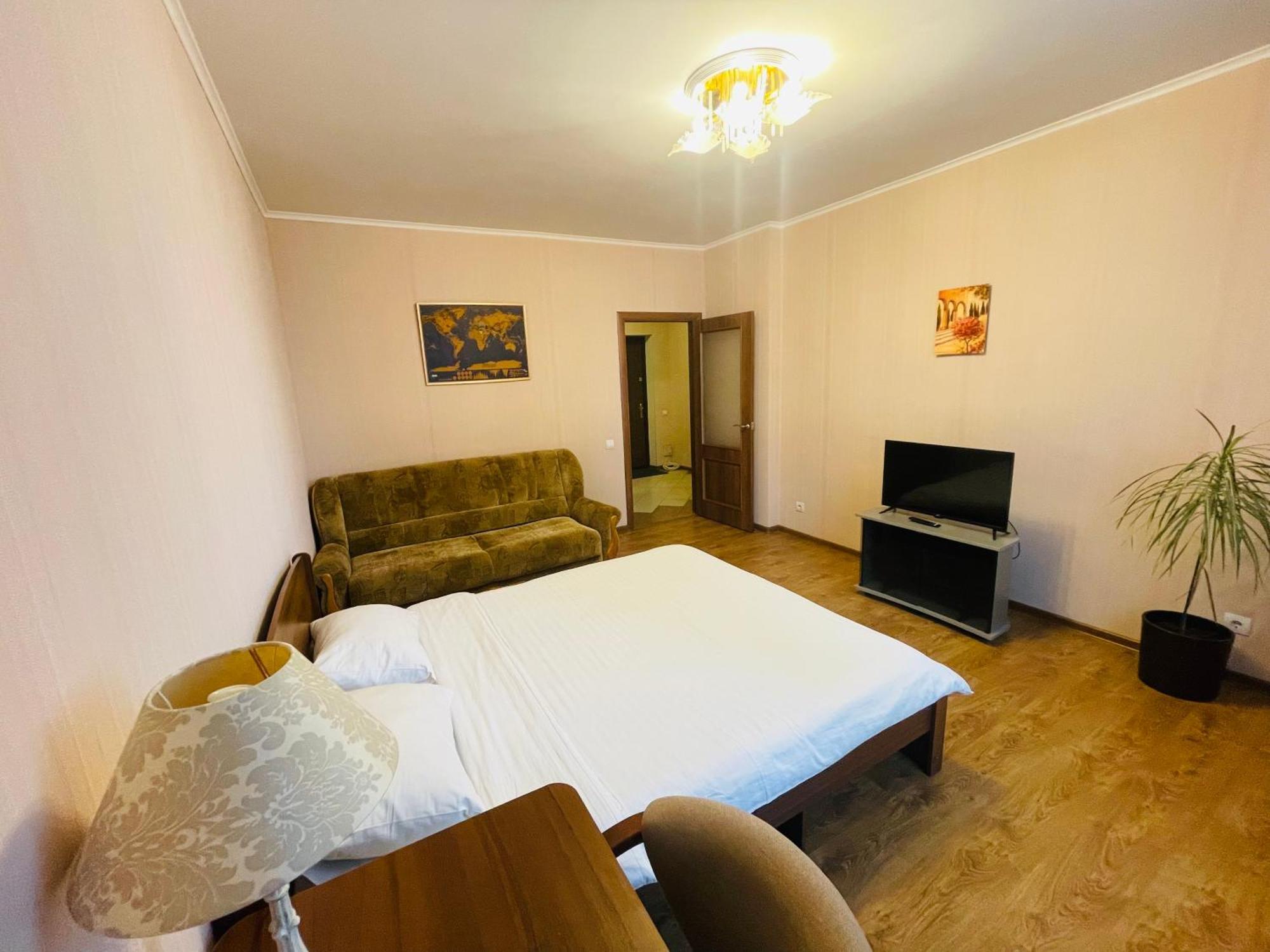 Apartment Voskresenska 18 , парковые озера Kyiv